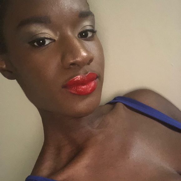 Meet your Posher, Monica - Picture 1 of 1